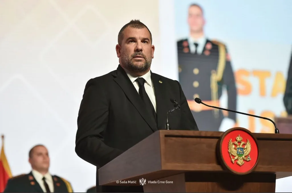 Krapović: Vojska Crne Gore moderna, odgovorna i pouzdana institucija