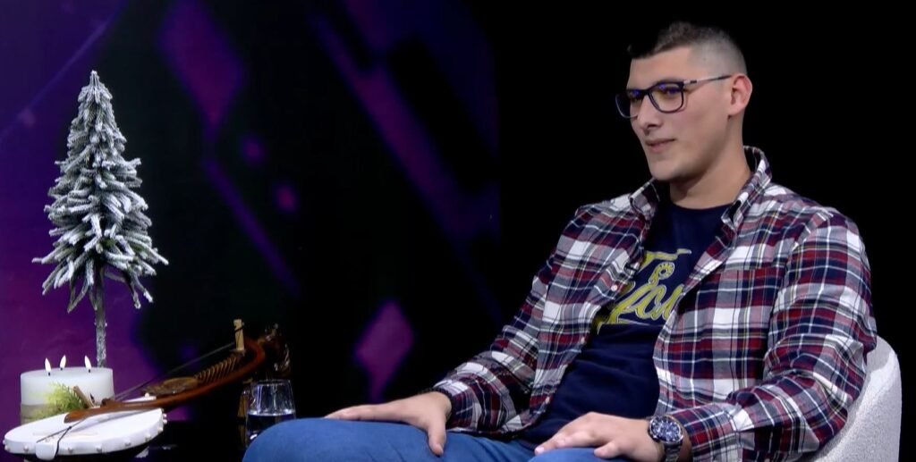 Vojvodić: Ponosan sam što sam kao mladi guslar otvorio trasu kojom su kasnije i drugi krenuli
