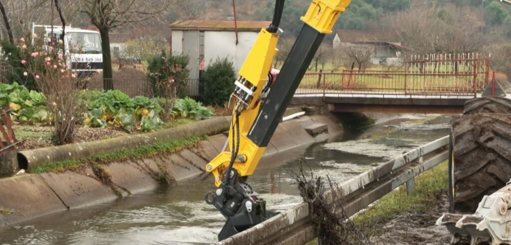 (VIDEO) Spalević: Kanal Mareza biće prohodan cijelom dužinom; Dragićević: Nakon probijanja kanala kiša nije zamutila Marezu