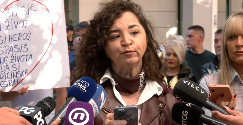 (VIDEO) Vlahović: Potpisivanje GKU bez povećanja zarada od 15 odsto čin protiv medicinskih sestara