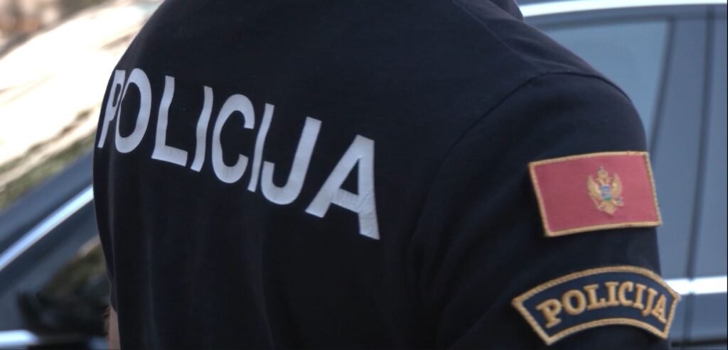 Na Aerodromu Podgorica uhapšen turski državljanin, imao falsikovanu boravišnu dozvolu