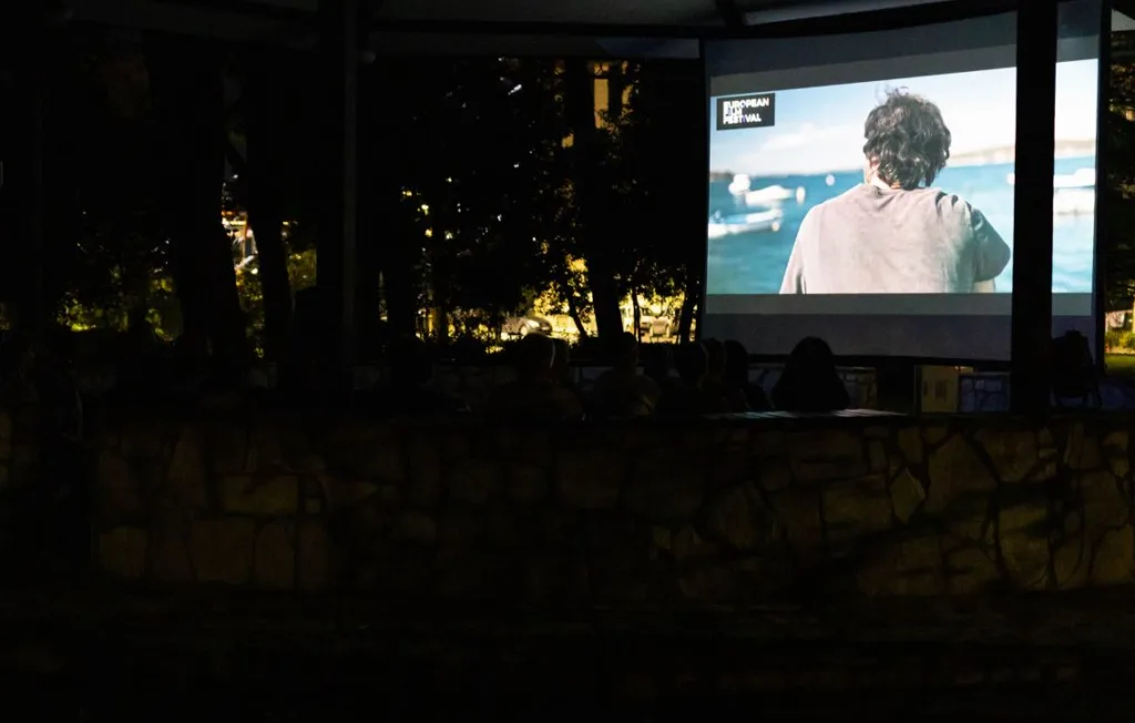 Podgoričko kulturno ljeto: Odgođena projekcija filma i koncerti