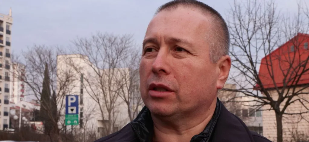 (VIDEO) Skoro 40 odsto građana živi u blagostanju, svaki deseti može godinu bez plate; Rabrenović: Najveći problem raslojavanje društva