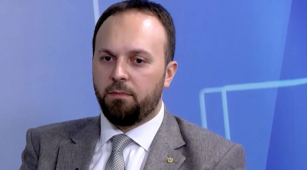 (VIDEO) Šahman: Umjesto ekonomske i razvojne politike, dijaspora se pretvara u produženu ruku partijskih interesa