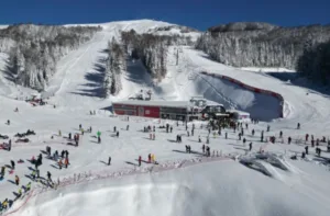 Medenica: Novi snijeg značajno unaprijedio uslove na stazama Ski-centra Kolašin 1600