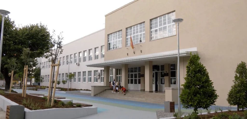 (VIDEO) Predstavnici roditelja traže vraćanje školskog policajca zbog porasta nasilja