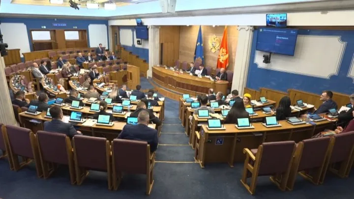 Mandić: Teško sam pogriješio izborom Markovića, Marković: Neću podnijeti ostavku