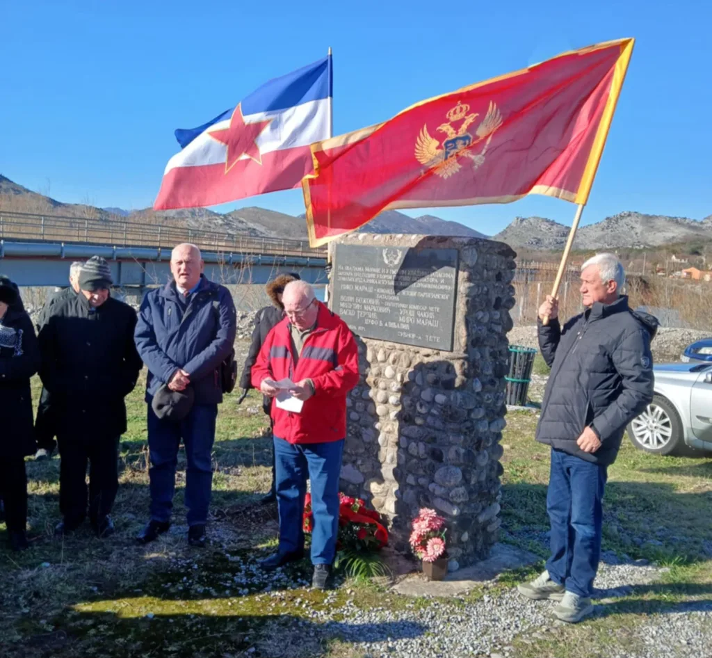 Položeni vijenci na spomenik kod Vukovačkog mosta rodoljubima koji su poginuli 1942. godine