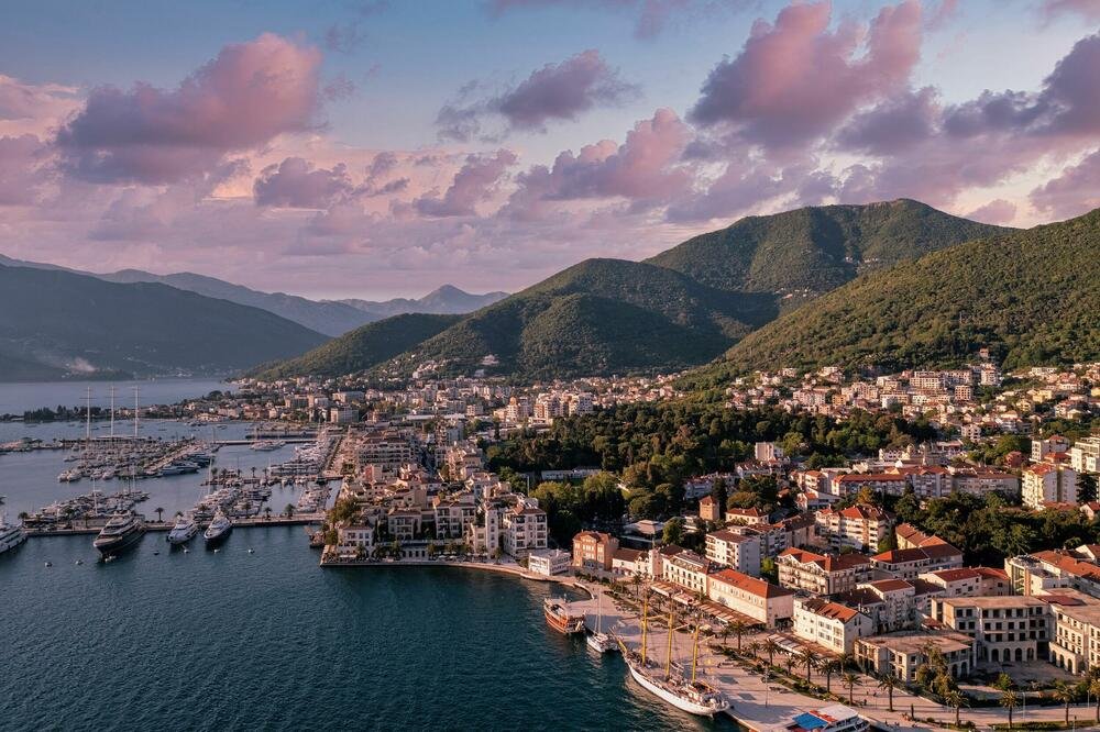 Tivat u ritmu praznika, brojni programi od 10. decembra do 13. januara