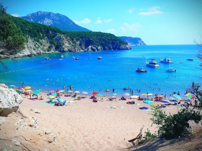 Turistička inspekcija u pojačanom nadzoru tokom sezone: Preko million i 200 hiljada eura kazni