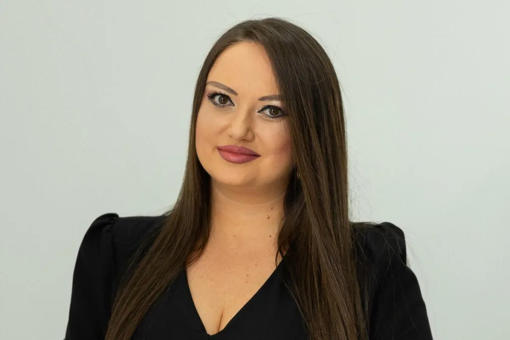 Minić: Napadi na Nišić govor mržnje