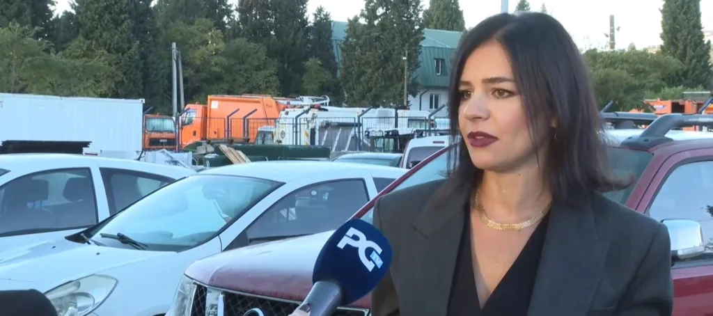 (VIDEO) Vukčević: U toku zamjena 95 stubova javne rasvjete na Bulevaru Vilija Branta, vrijednosti 105 hiljada eura