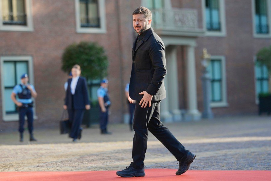 Zelenski: Ukrajina nema ni zakonsko ni moralno pravo da preda svoje teritorije Rusiji