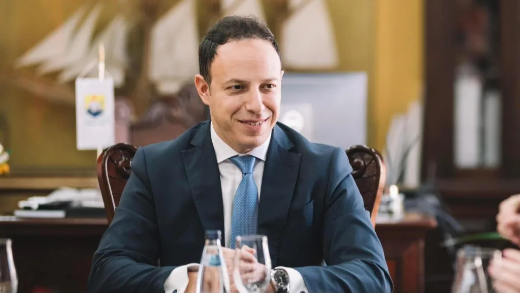 Bajraktari Nedovićkoj: Ili manipulišete ili ste neznaveni – a vjerovatno oboje