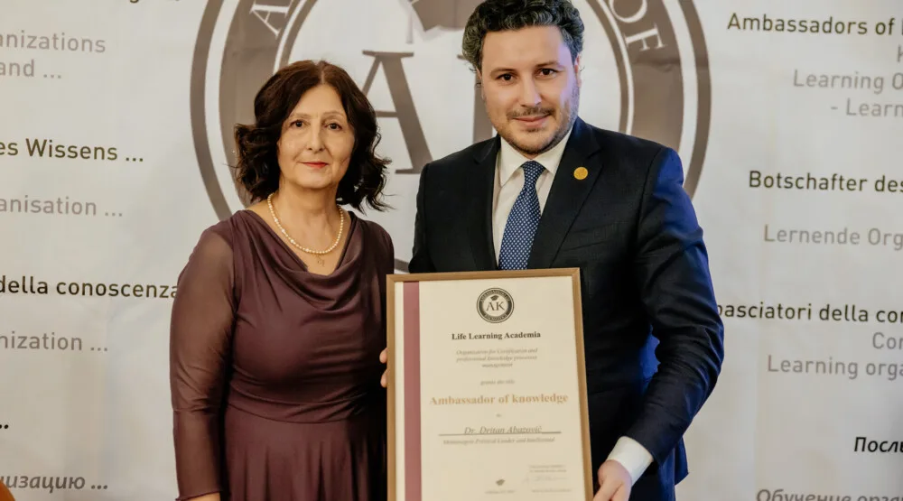Abazoviću u Ljubljani dodijeljena titula „Ambasador znanja“
