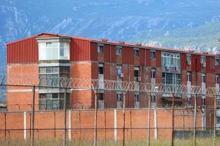 Tijesan zatvor u Spužu: Imaju 712 pritvorenika, prošireni kapaciteti za još 275 mjesta