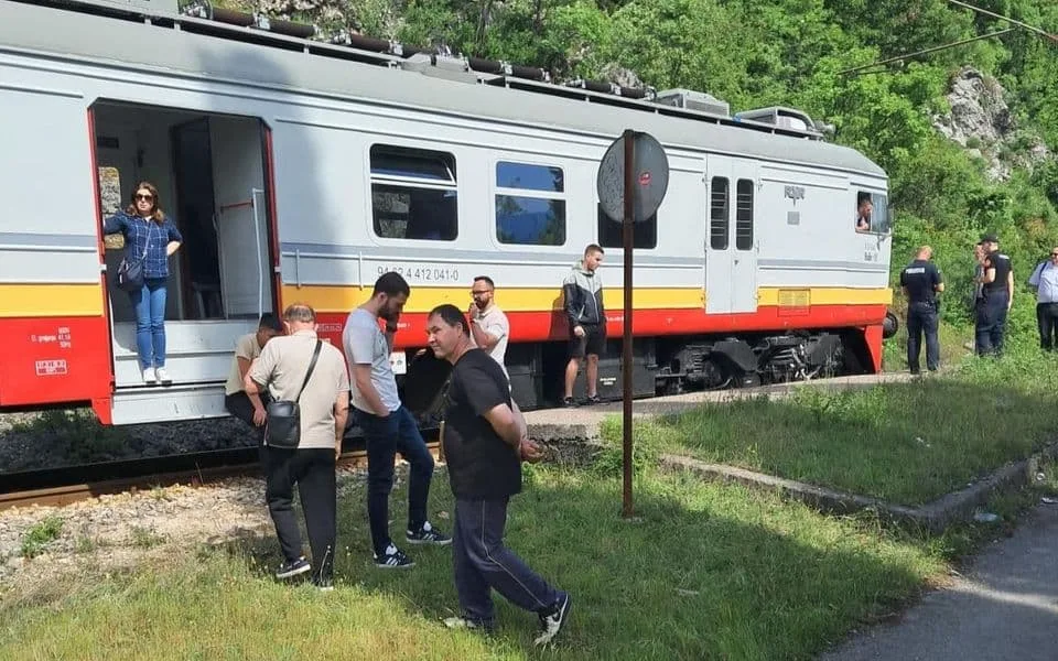 Sudar voza i automobila u Dabovićima, nema povrijeđenih