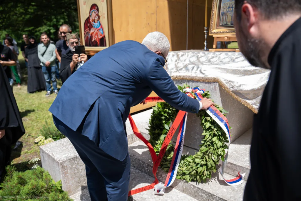 Mandić položio vijenac na spomen-obilježje u Kamniškoj Bistrici, posvećeno stradalima na Zidanom mostu