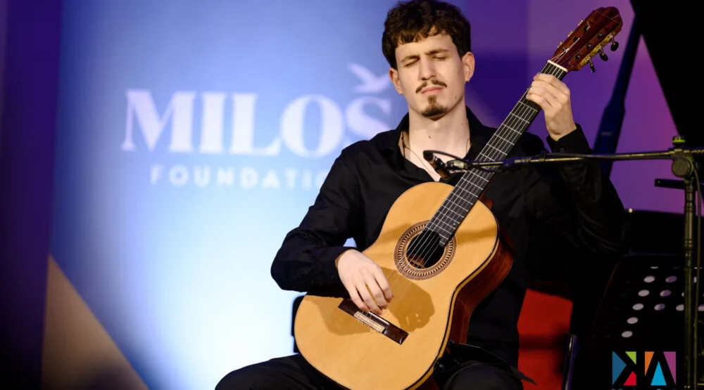 Miloš Pavićević nastupio na KotorArtu, Fondacija Miloš Karadaglić ponosna na stipendistu
