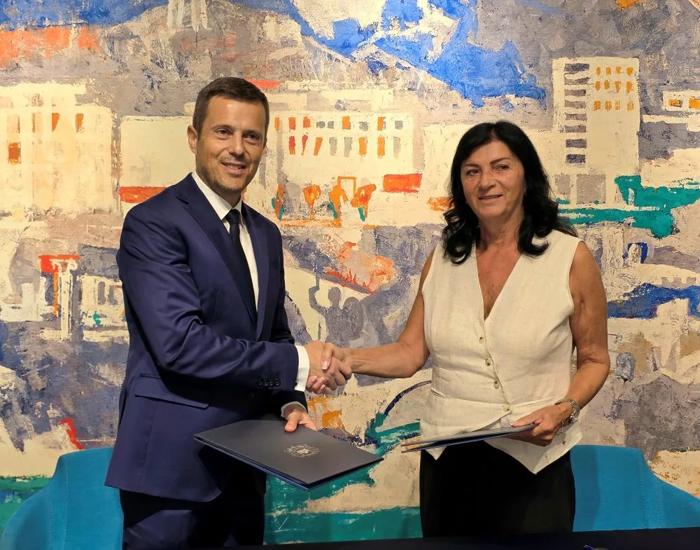 Glavni grad donirao 22.000 eura Domu zdravlja Podgorica za nabavku savremene oftalmološke opreme