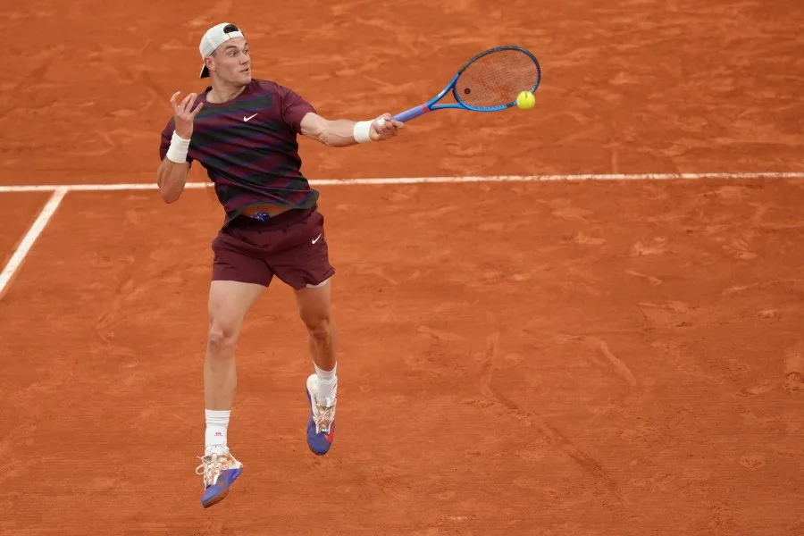 Belući servisom ispod ruke riješio set, ali se Drejper konačno upisao na RG