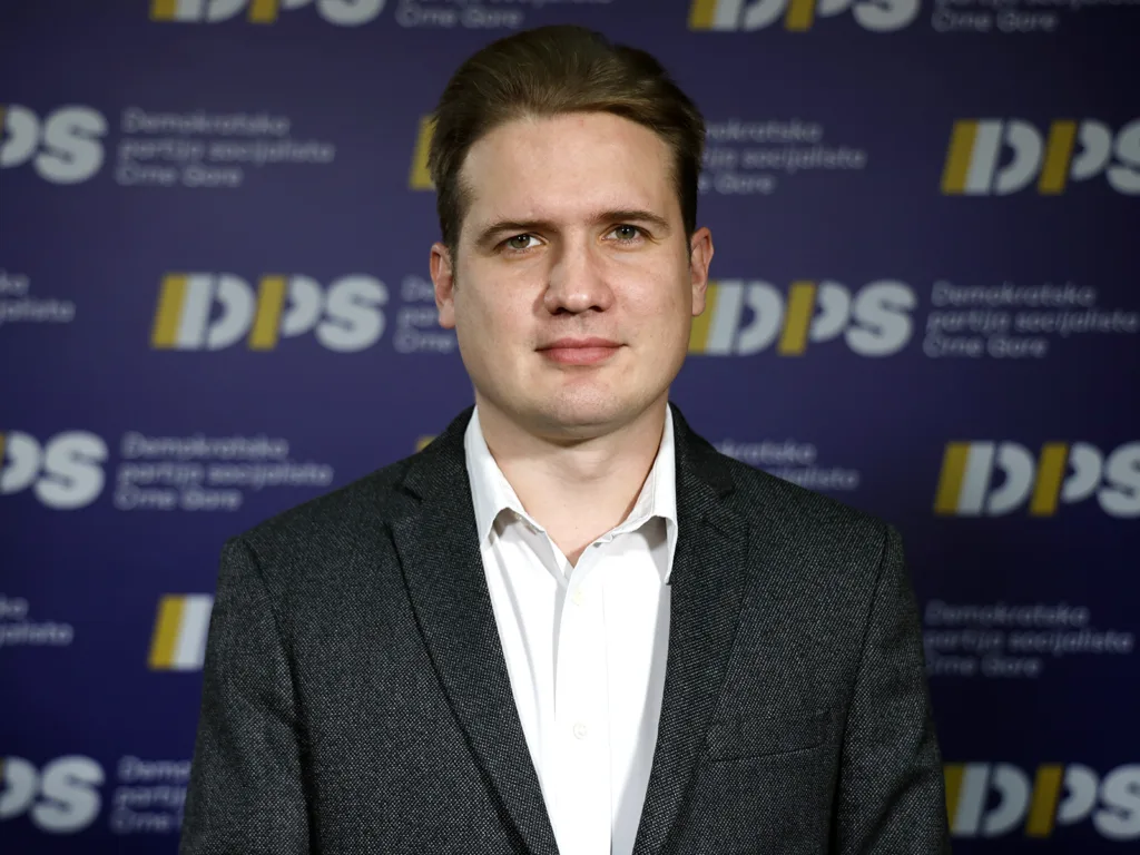 Ćulafić: Prebacivati odgovornost za izostanak kvoruma na opoziciju je pokazatelj nemoći u kojoj se nalazi skupštinska većina u Podgorici