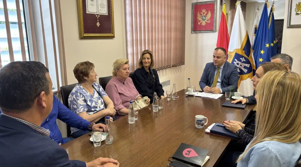 HRA, CGO i ANIMA će ponovo pokrenuti inicijativu za podizanje spomen-obilježja žrtvama deportacije iz 1992. godine