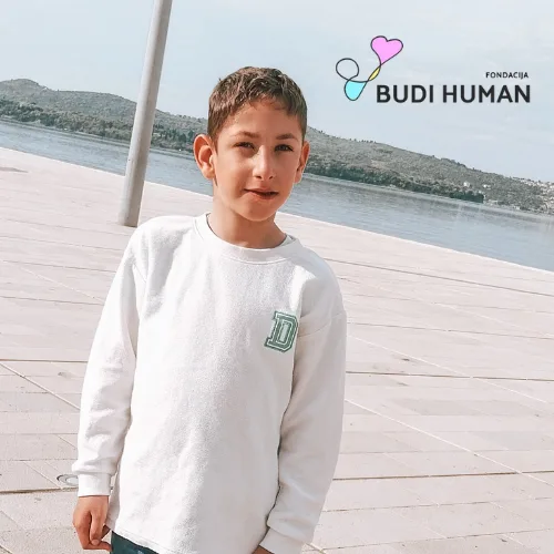 Fondacija „Budi human“: Pomozimo Aleksandru da ode na operaciju u Solunu