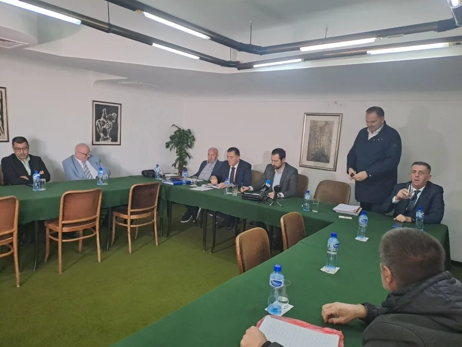 Burno na Skupštini akcionara Vektra Boke, umalo i fizički obračun