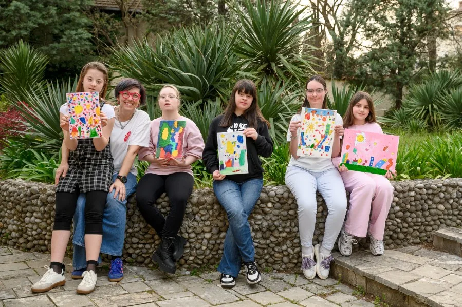 Održane kreativne radionice za talentovanu djecu sa razvojnim izazovima