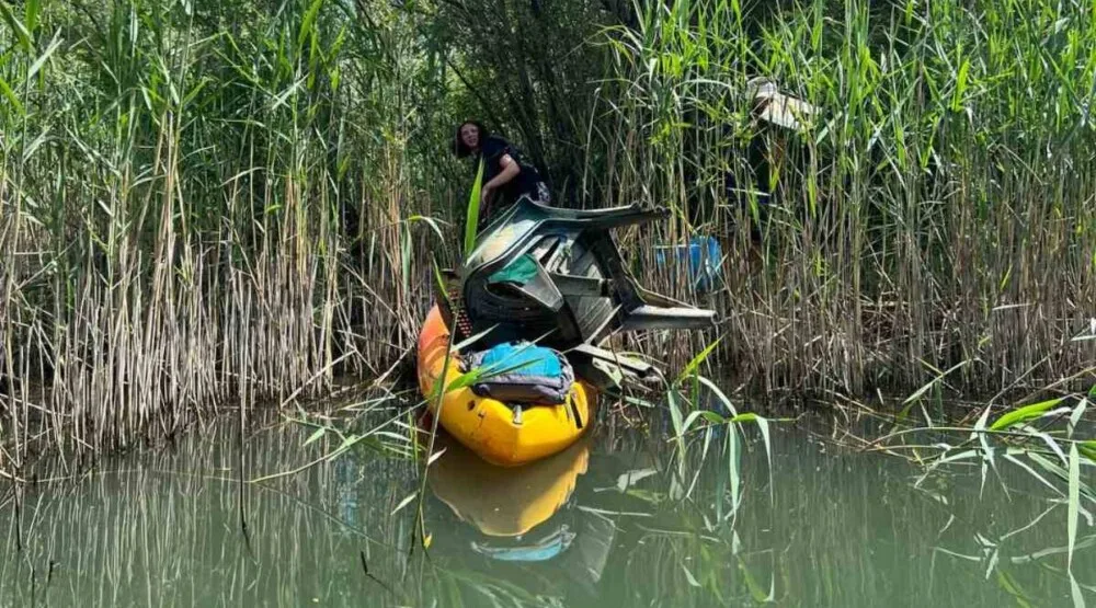 NP Skadarsko jezero: Iz vode sakupljeno 100 kesa otpada, apel korisnicima da čuvaju prirodnu i kulturnu baštinu