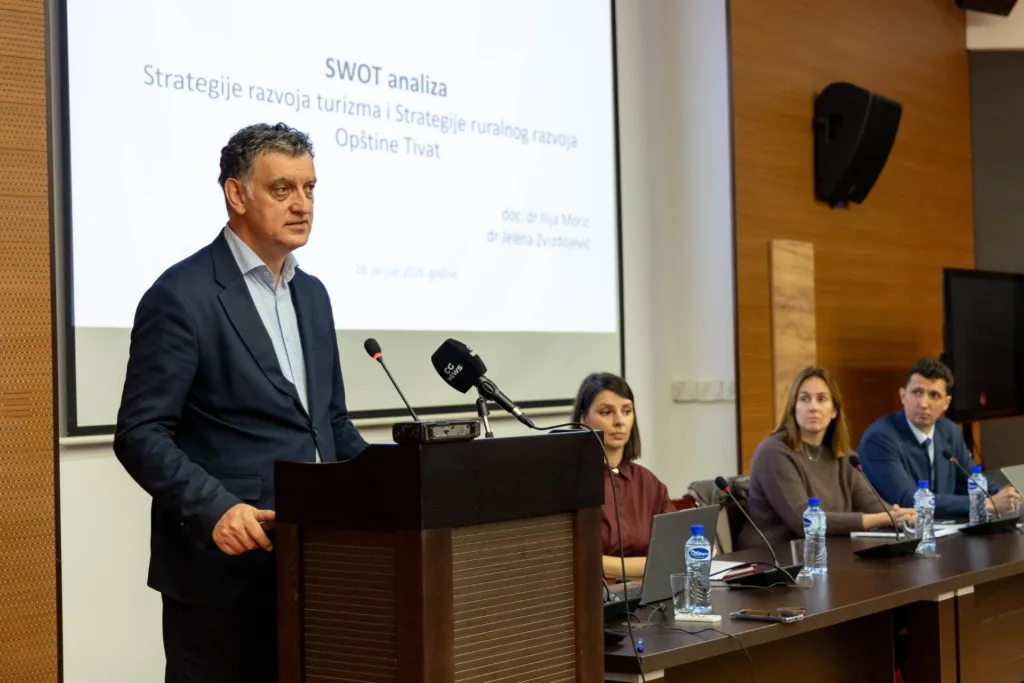 Komnenović: Aerodrom Tivat bilježi značajno povećanje broja putnika, aerodromi povezani sa 57 raznih destinacija putem low cost linija