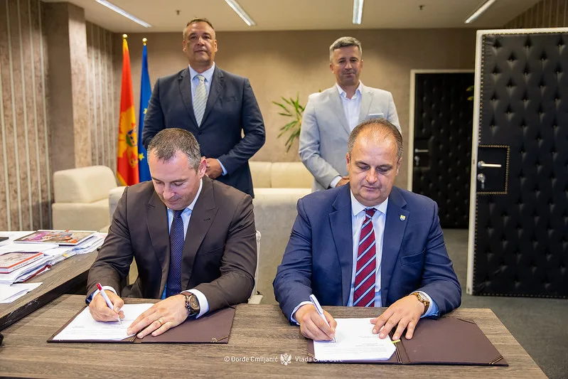 Potpisan ugovor sa Opštinom Ulcinj: 65.000 eura za sportsku infrastrukturu