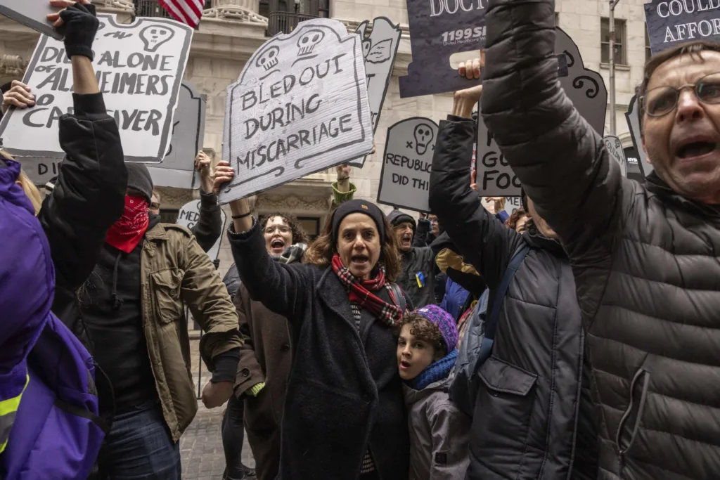 Stotine hiljada ljudi na protestima protiv Trampa i Maska širom SAD-a i Evrope