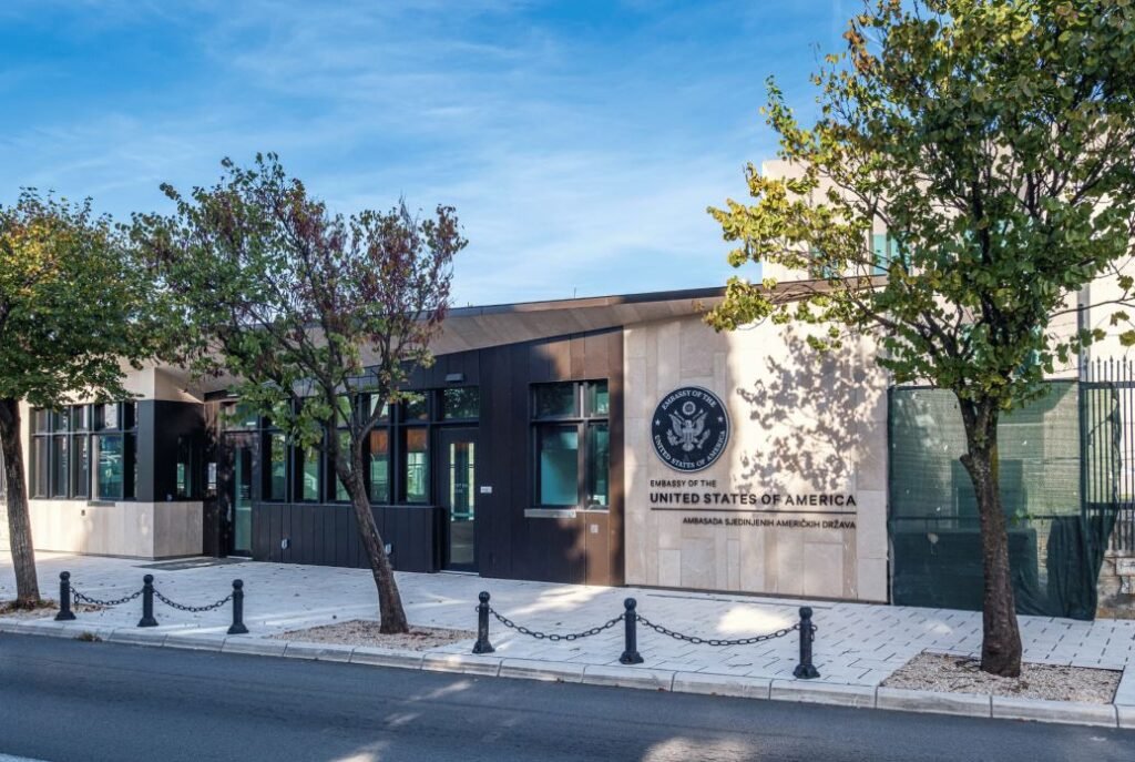 Više ulica zatvoreno za saobraćaj zbog pokazne vježbe policije