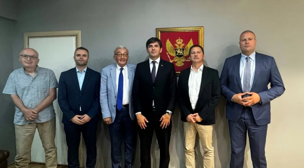 Azemović: Ministarstvo ostaje otvoreno za dijalog, inicijative i projekte koji promovišu crnogorski identitet i multikulturalnost