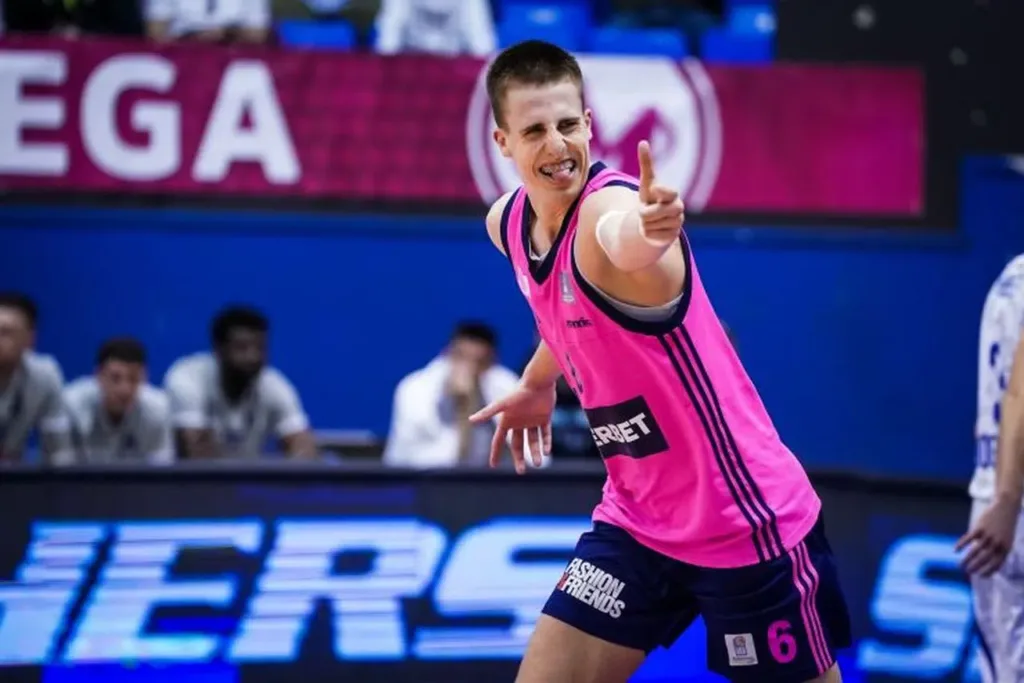 Srušio Budućnost, pa zavrijedio MVP priznanje