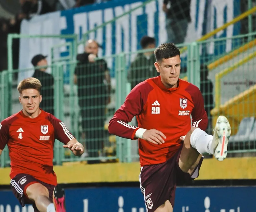 Bubanja sa Sarajevom podigao trofej u Kupu