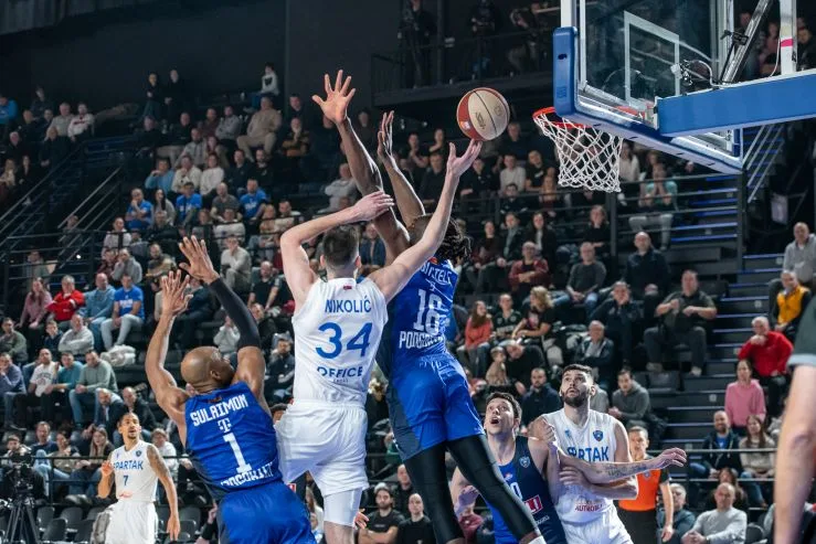 Deveta pobjeda zaredom: Budućnost od minus 14 do sigurne pobjede u Subotici