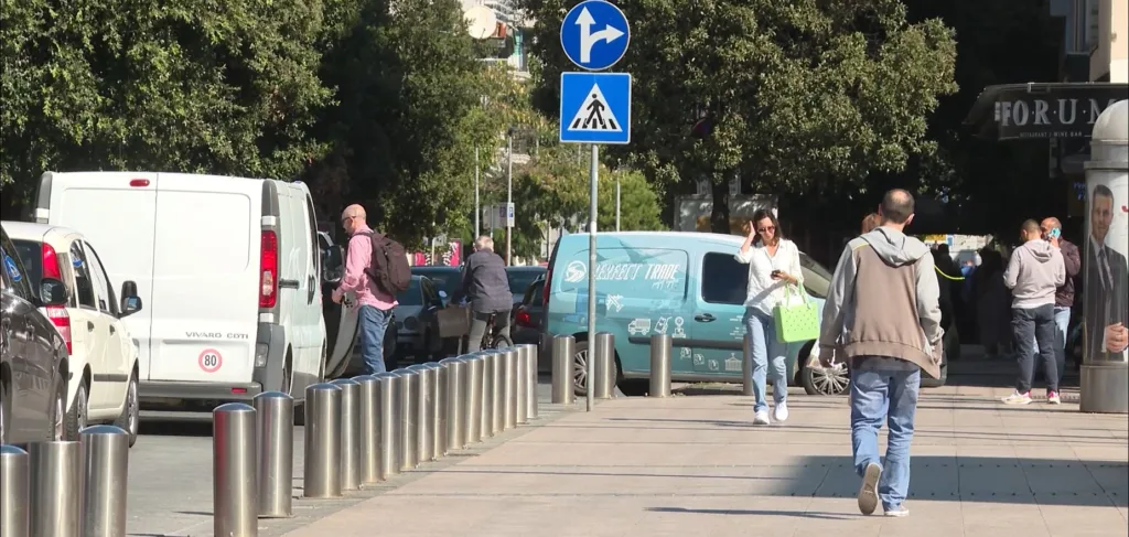 Građansko obrazovanje nikad potrebnije, ali ključne stvari u vaspitanju i obrazovanju potiču iz porodice