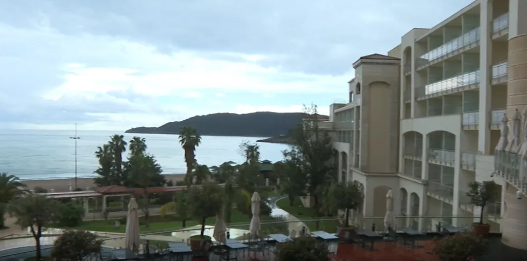 Potražnja za radnicima u crnogorskom turizmu: Novi zakon kao rješenje?