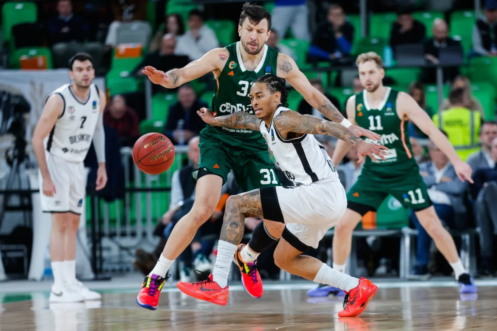 Duel kumova u četvrtfinalu Evrokupa: Mitrović srušio Bešiktaš i ide na Radonjićev Bahčešehir