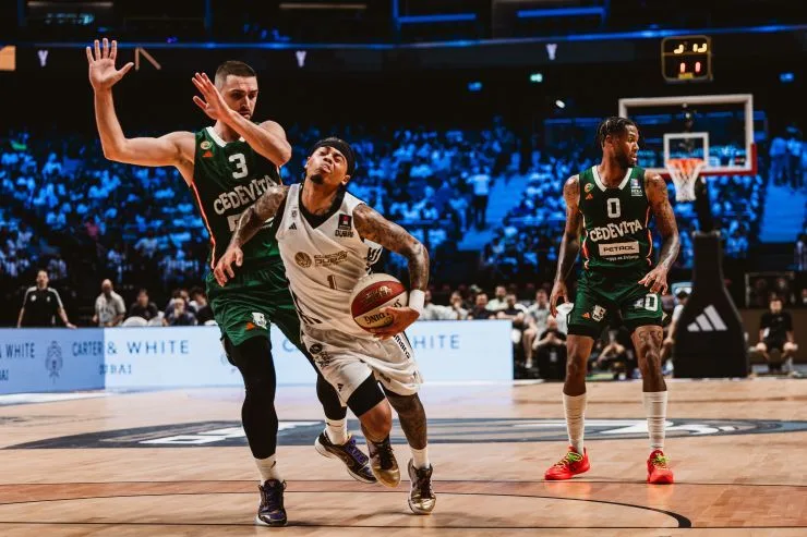 Stjuart promašio brejk u Emiratima, Dubai odbranio domaći parket