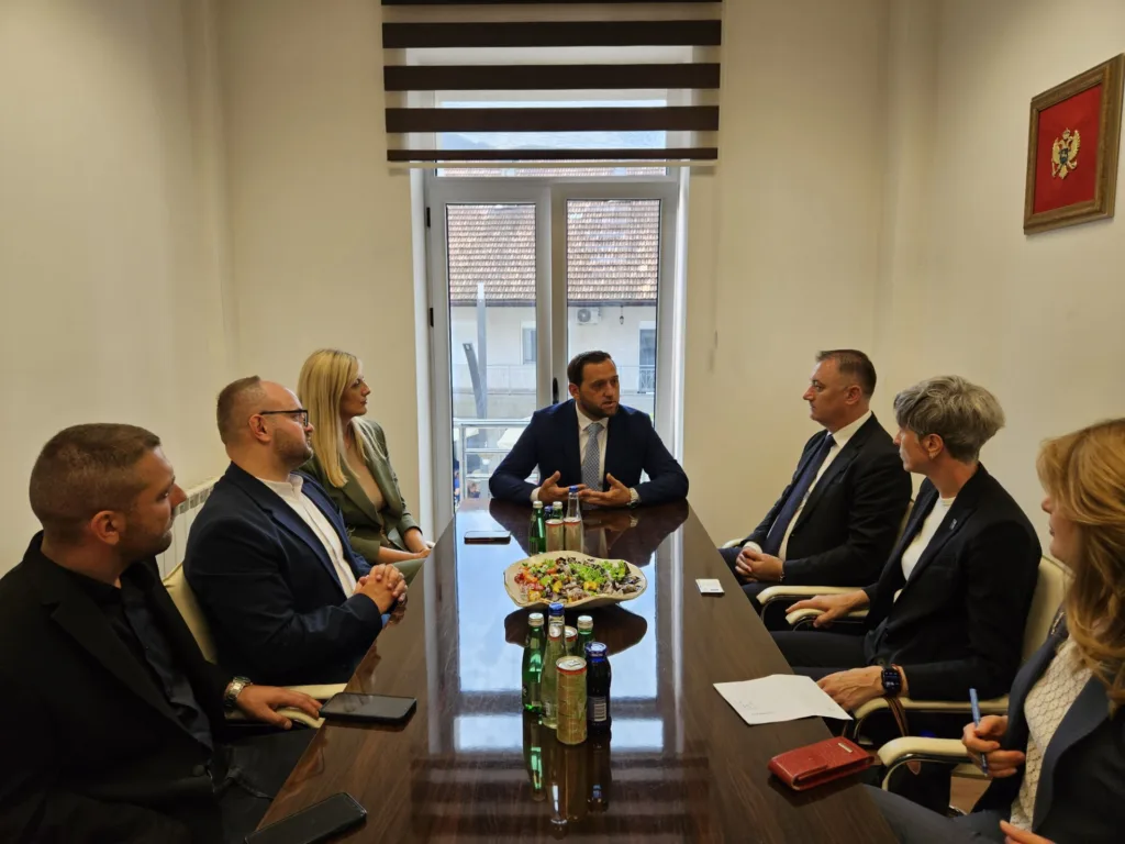 Gutić: Prioritet nastavak saradnje Ministarstva i Opštine Gusinje u cilju razvoja usluga socijalne i dječje zaštite