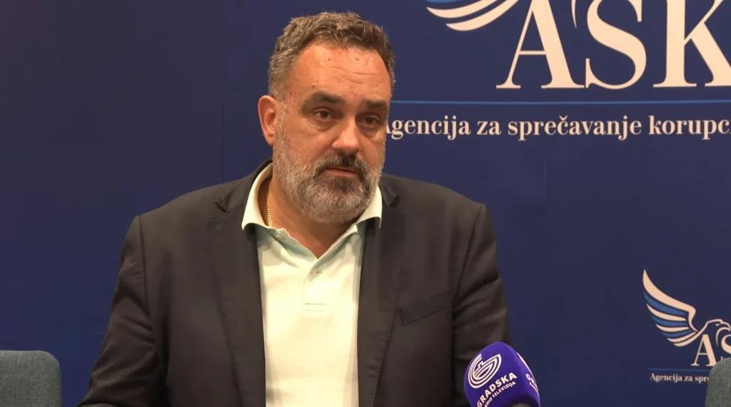 Drakić: Stalno raspisivanje konkursa paralisalo bi rad ASK-a
