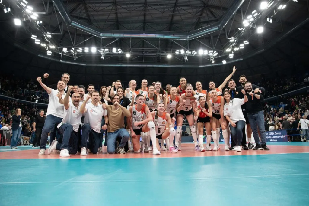 Spektakl u Milanu za kraj grupne faze: Ezačibaši ide direktno u četvrtfinale