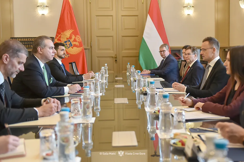 Ivanović i Sijarto: Mađarska će nastaviti da snažno podržava proces EU proširenja