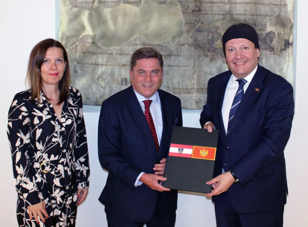 Istorijski trenutak: Državni arhiv Crne Gore poslije više od vijeka vratio arhivsku građu iz Beča