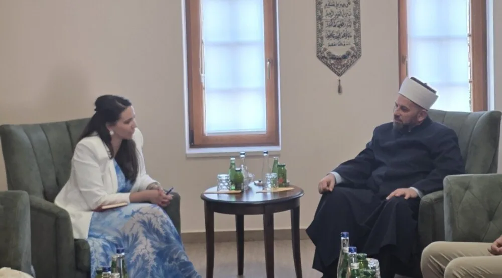 Fejzić sa Adžović: Pozdravljam želju za unapređenjem životnog ambijenta svih građana