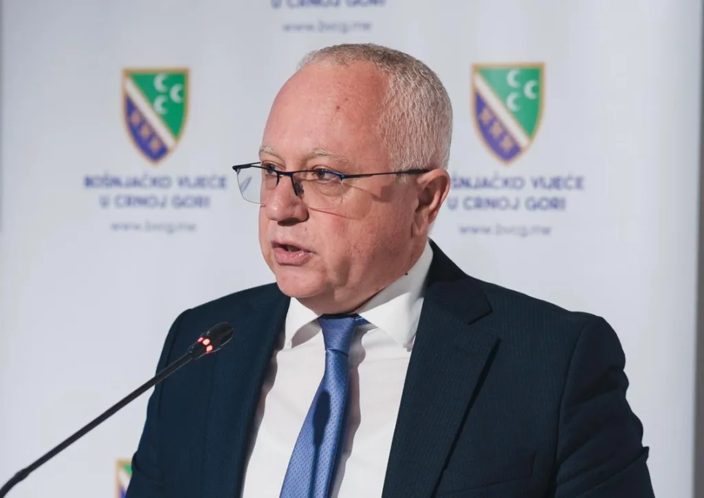 Mustafić: Da bajramski dani učvrste čovjekoljublje, međusobno poštovanje i solidarnost zajednice i društva u Crnoj Gori